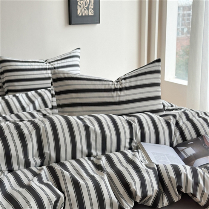 91家纺网 家纺一手货源 找家纺 金丝鸟家纺 2025新款全棉斜纹印花条纹系列四件套及单品 往昔