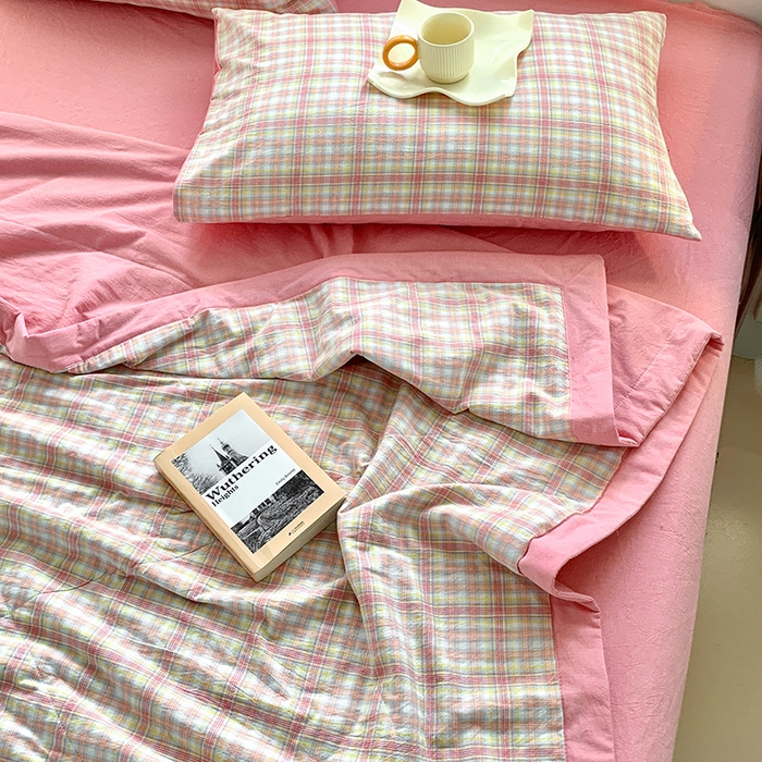 91家纺网 家纺一手货源 找家纺 水洗的故事 2025新款全棉色织水洗棉棉花夏被被子被芯 桃夭粉格