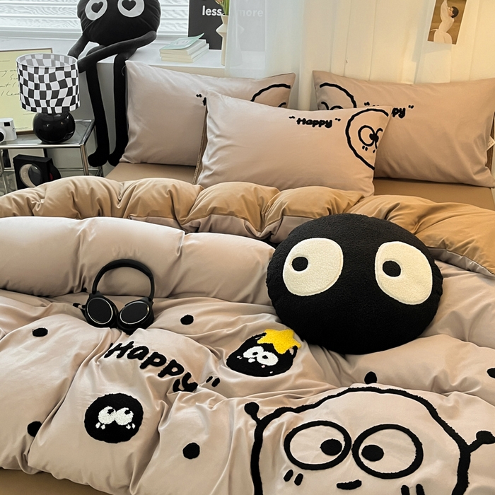 91家纺网 家纺一手货源 找家纺 沐慕 2025新款简约亲肤毛巾绣四件套 黑球球-卡其