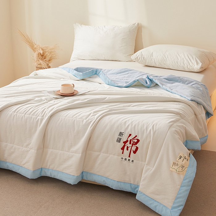 91家纺网 家纺一手货源 找家纺 熙宴家纺 2025新款水洗棉100%新疆棉花夏被-月光白 月光白+蓝