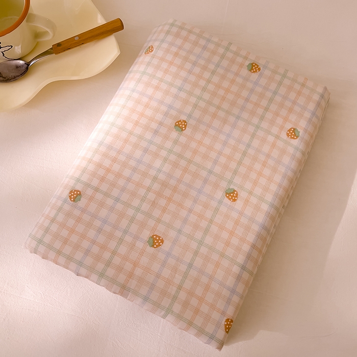 91家纺网 家纺一手货源 找家纺 DoDo 兜兜 2026新款全棉双层纱印花单床单（可定做尺寸） 格子草莓