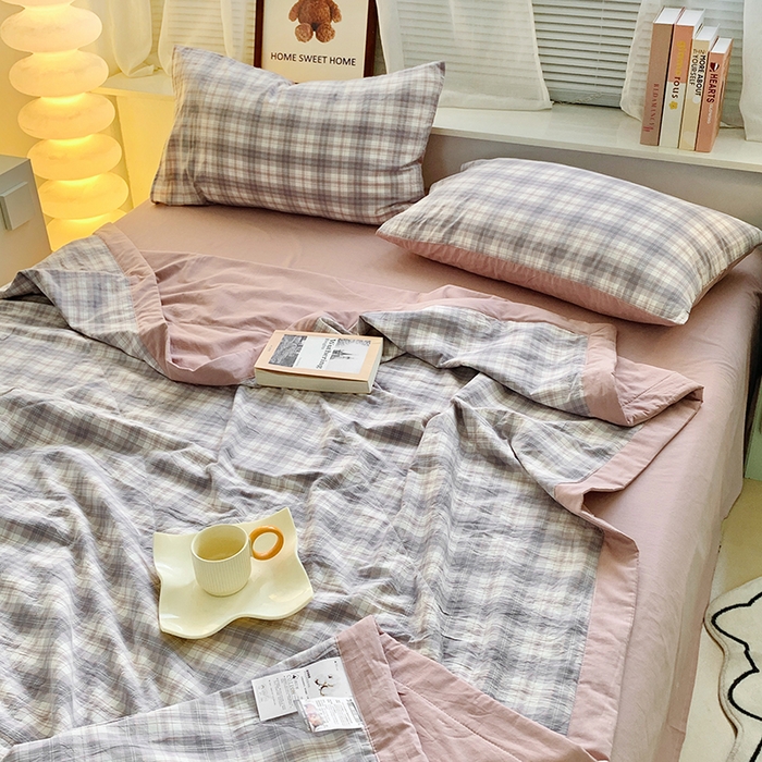 91家纺网 家纺一手货源 找家纺 水洗的故事 2025新款全棉色织水洗棉棉花夏被被子被芯 南风格