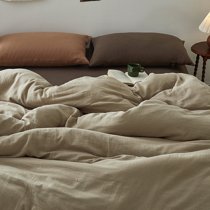 91家纺网 家纺一手货源 找家纺 水洗的故事 2025新款全棉A类皱皱纱纯色混搭四件套 燕麦