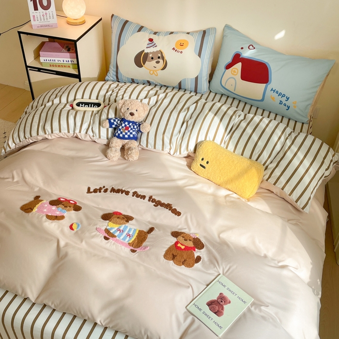 91家纺网 家纺一手货源 找家纺 沐慕 2025新款大版印加绣款四件套 腊肠狗