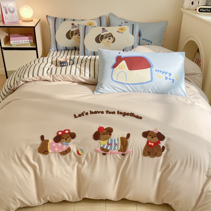 91家纺网 家纺一手货源 找家纺 沐慕 2025新款大版印加绣款四件套 腊肠狗