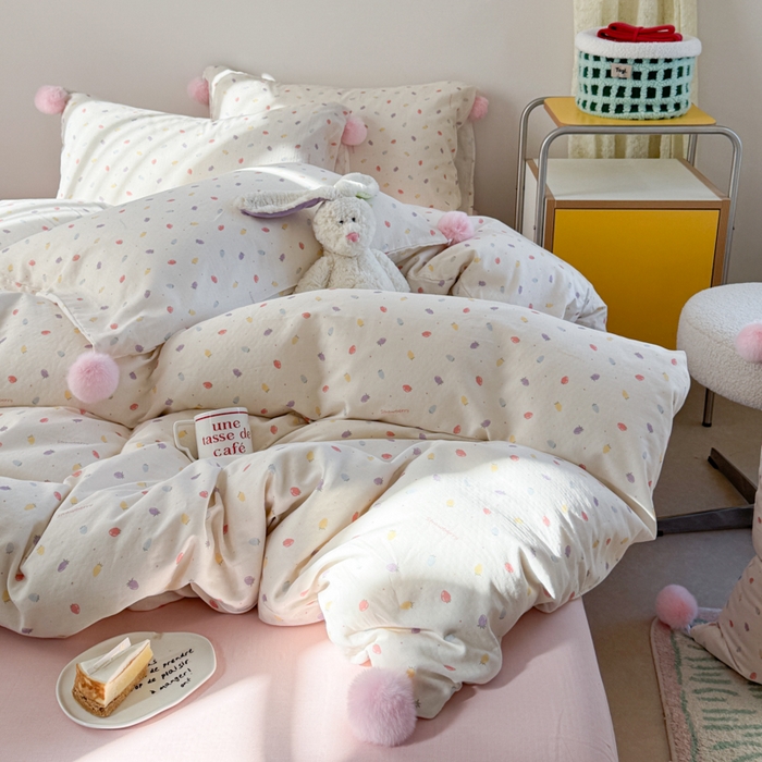 91家纺网 家纺一手货源 找家纺 金爱家 2025新款亲肤舒适纯棉双层纱四件套 双层纱-慕斯小草莓