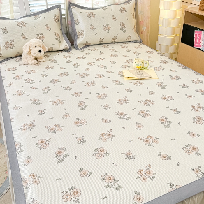 91家纺网 家纺一手货源 找家纺 川悦生活 2025新款数码印花冰藤席 桥边小花