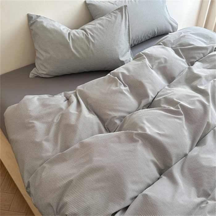 91家纺网 家纺一手货源 找家纺 金丝鸟家纺 2025新款全棉斜纹印花条纹系列四件套及单品 细末