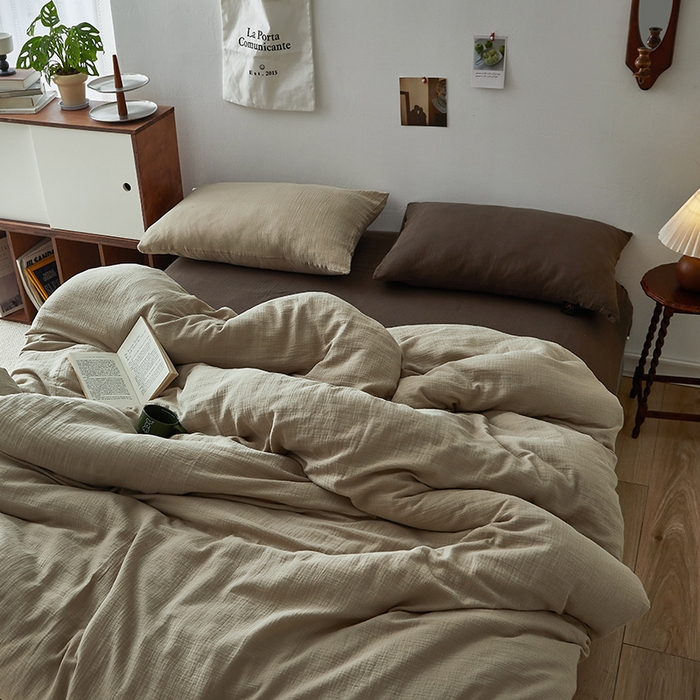 91家纺网 家纺一手货源 找家纺 水洗的故事 2025新款全棉A类皱皱纱纯色混搭四件套 拿铁