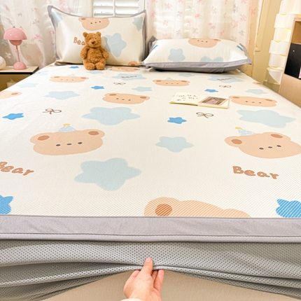 2025新款小清新数码印花床笠款冰藤席 床笠熊仔小歪