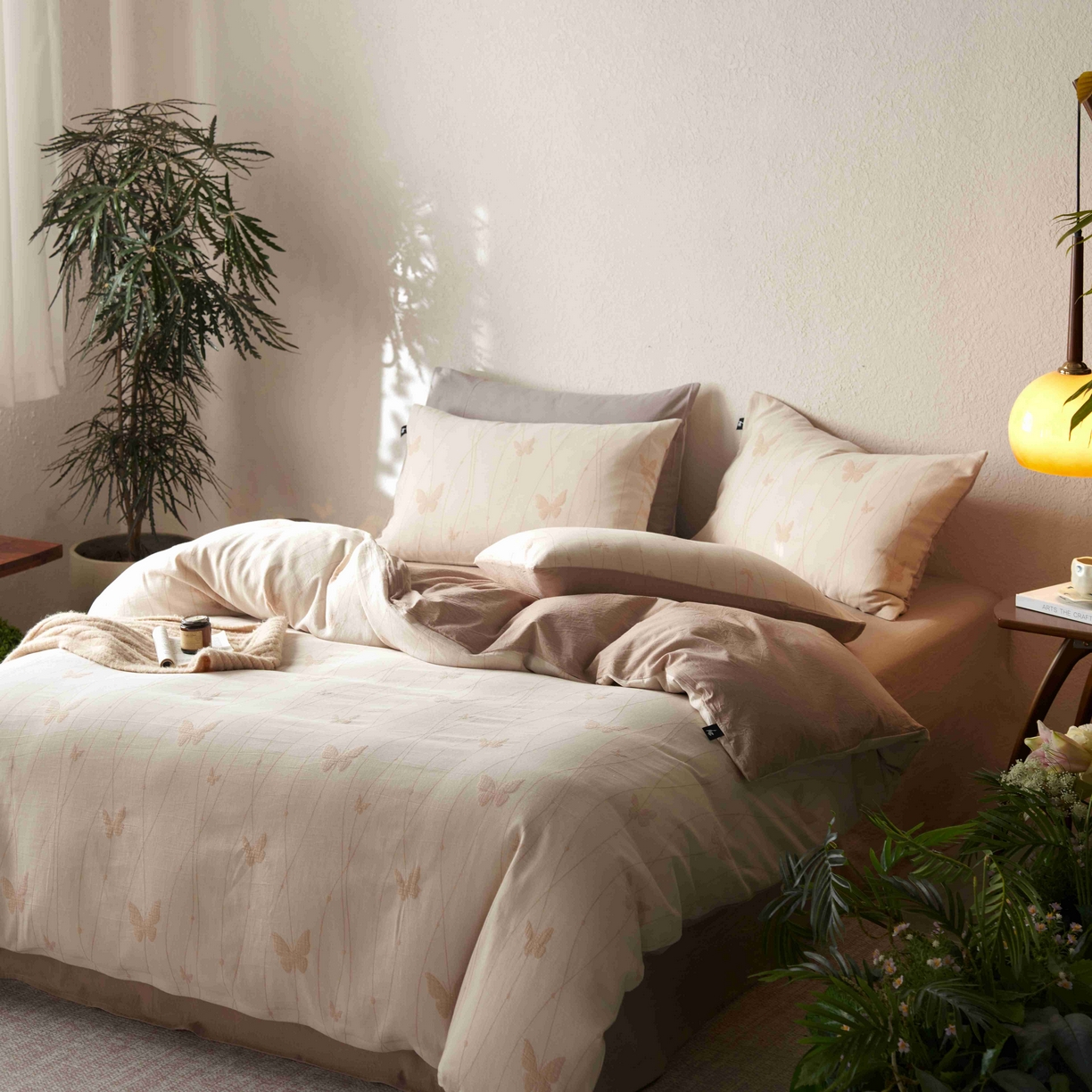 91家纺网 家纺一手货源 找家纺 安莱生活 2025新款60s双层纱色织大提花蝶舞翩翩四件套系列 蝶舞翩翩-卡其