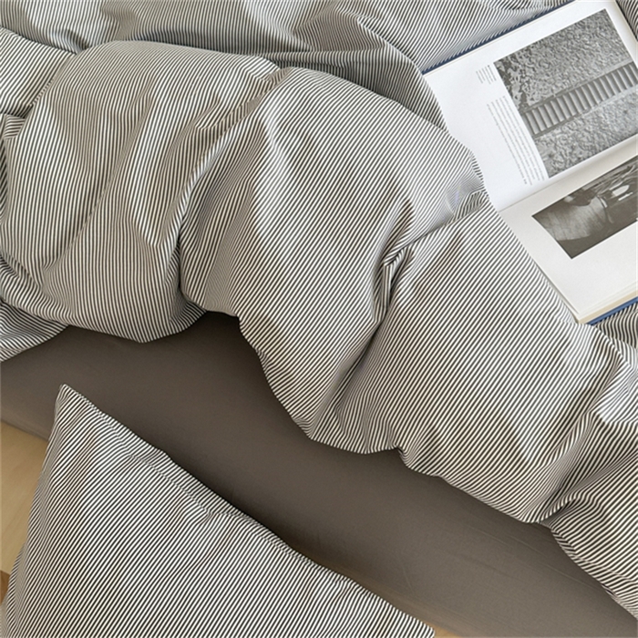 91家纺网 家纺一手货源 找家纺 金丝鸟家纺 2025新款全棉斜纹印花条纹系列四件套及单品 细末