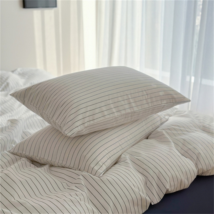 91家纺网 家纺一手货源 找家纺 金丝鸟家纺 2025新款全棉斜纹印花条纹系列四件套及单品 白色象牙