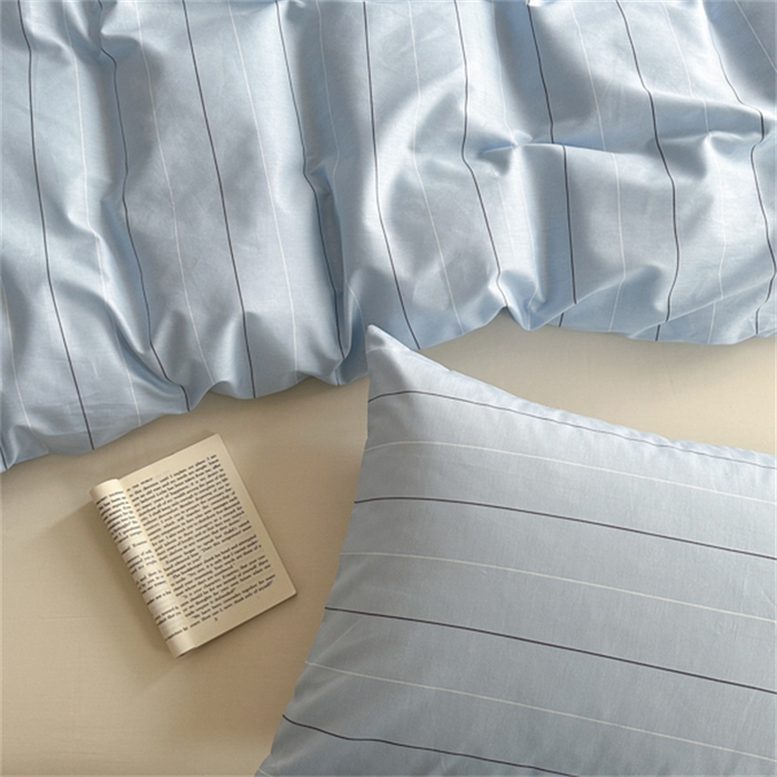 91家纺网 家纺一手货源 找家纺 金丝鸟家纺 2025新款全棉斜纹印花条纹系列四件套及单品 追忆蓝