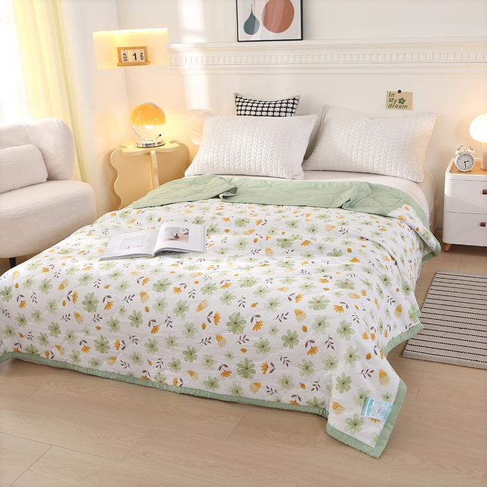 91家纺网 家纺一手货源 找家纺 诗雅纺织 2025新款超柔水洗棉夏凉被空调被 绿色小花