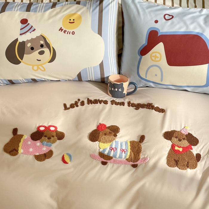 91家纺网 家纺一手货源 找家纺 沐慕 2025新款大版印加绣款四件套 腊肠狗