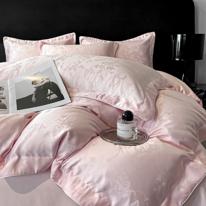 91家纺网 家纺一手货源 找家纺 米彩家纺 2025新款A类水洗真丝天丝提花四件套 雾中花影珍珠粉