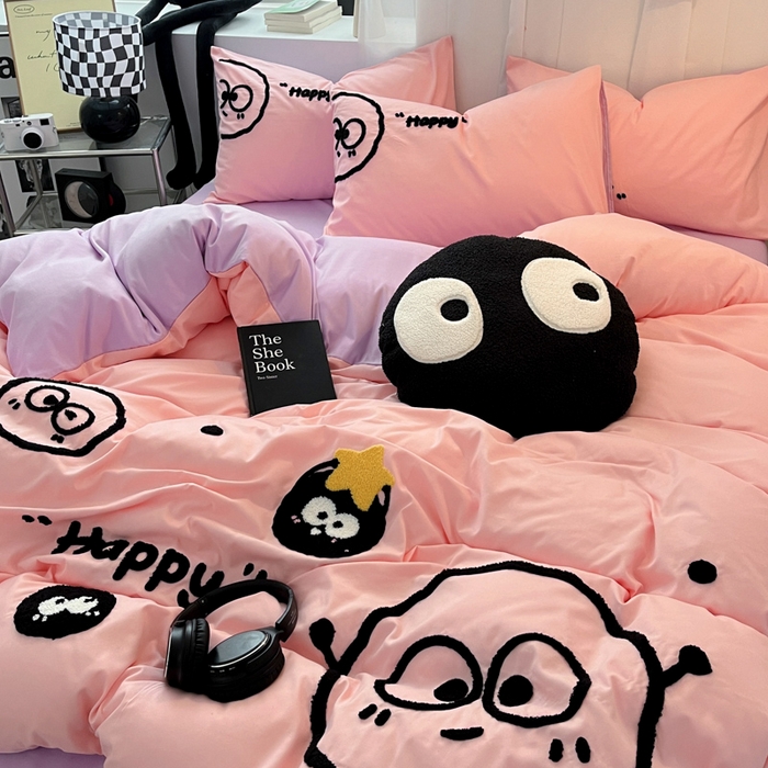 91家纺网 家纺一手货源 找家纺 沐慕 2025新款简约亲肤毛巾绣四件套 黑球球-粉紫