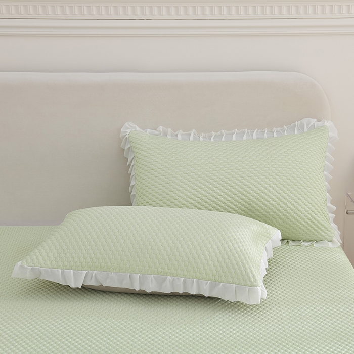 91家纺网 家纺一手货源 找家纺 赛丽雅 2025爆款A类凉感豆豆凉席三件套床裙款冰丝软席子床笠款凉席 水绿