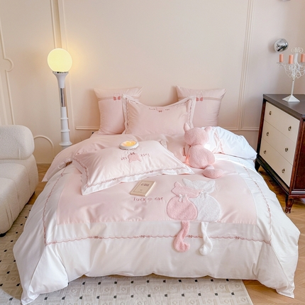 91家纺网 家纺一手货源 找家纺 （总）曼布缇2025春夏新款100S长绒棉纯棉绣花四件套-Luck猫