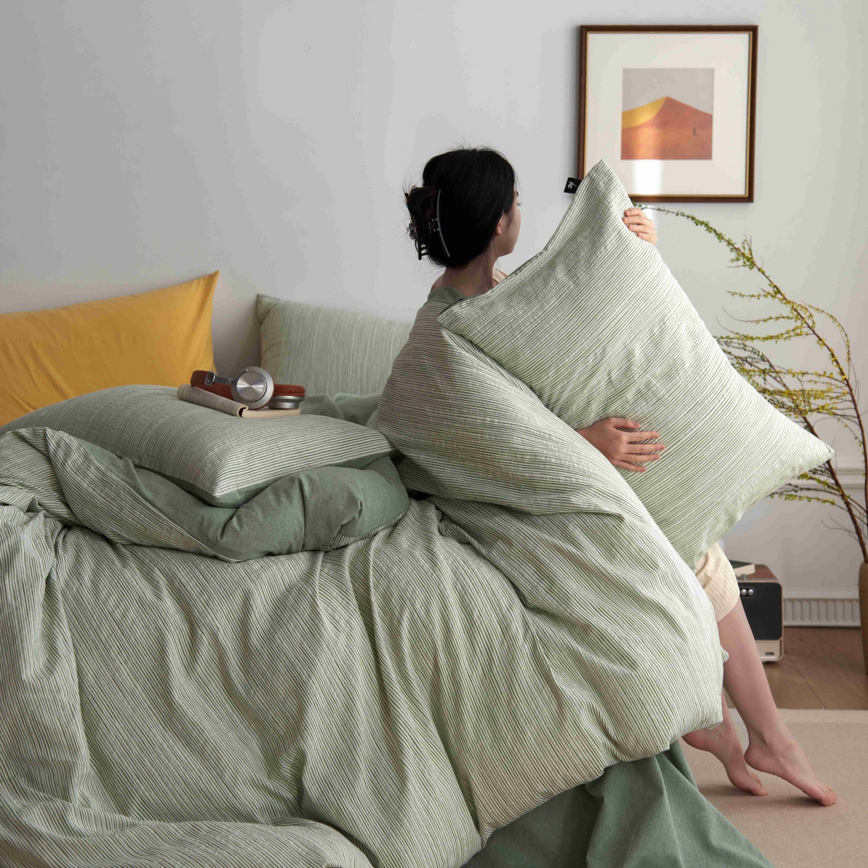 91家纺网 家纺一手货源 找家纺 安莱生活 2025新款60s色织大提花秘境条纹四件套系列 绿白混条