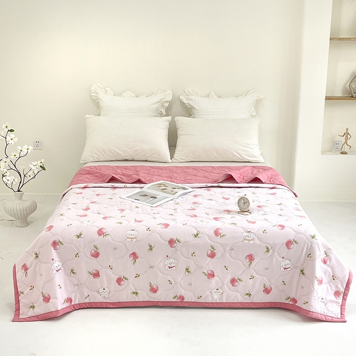 91家纺网 家纺一手货源 找家纺 诗雅纺织 2025新款超柔水洗棉夏凉被空调被 苹果狗狗