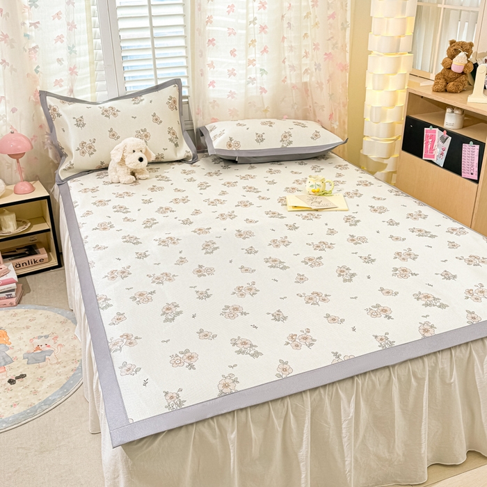 91家纺网 家纺一手货源 找家纺 川悦生活 2025新款数码印花冰藤席 桥边小花