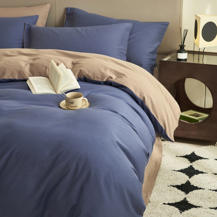 91家纺网 家纺一手货源 找家纺 2025新款全棉13372水洗棉双拼四件套（影棚亮光） 布鲁兰+拾柴