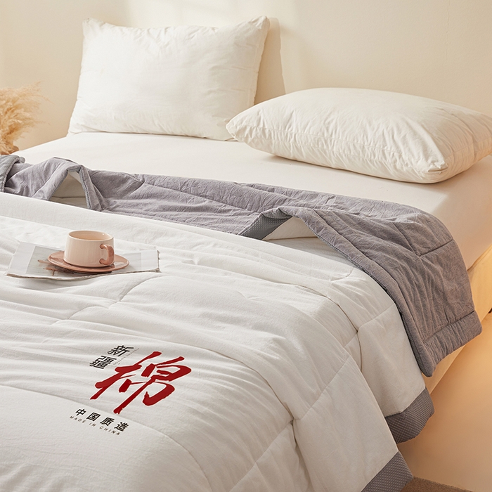 91家纺网 家纺一手货源 找家纺 熙宴家纺 2025新款水洗棉100%新疆棉花夏被-月光白 月光白+灰