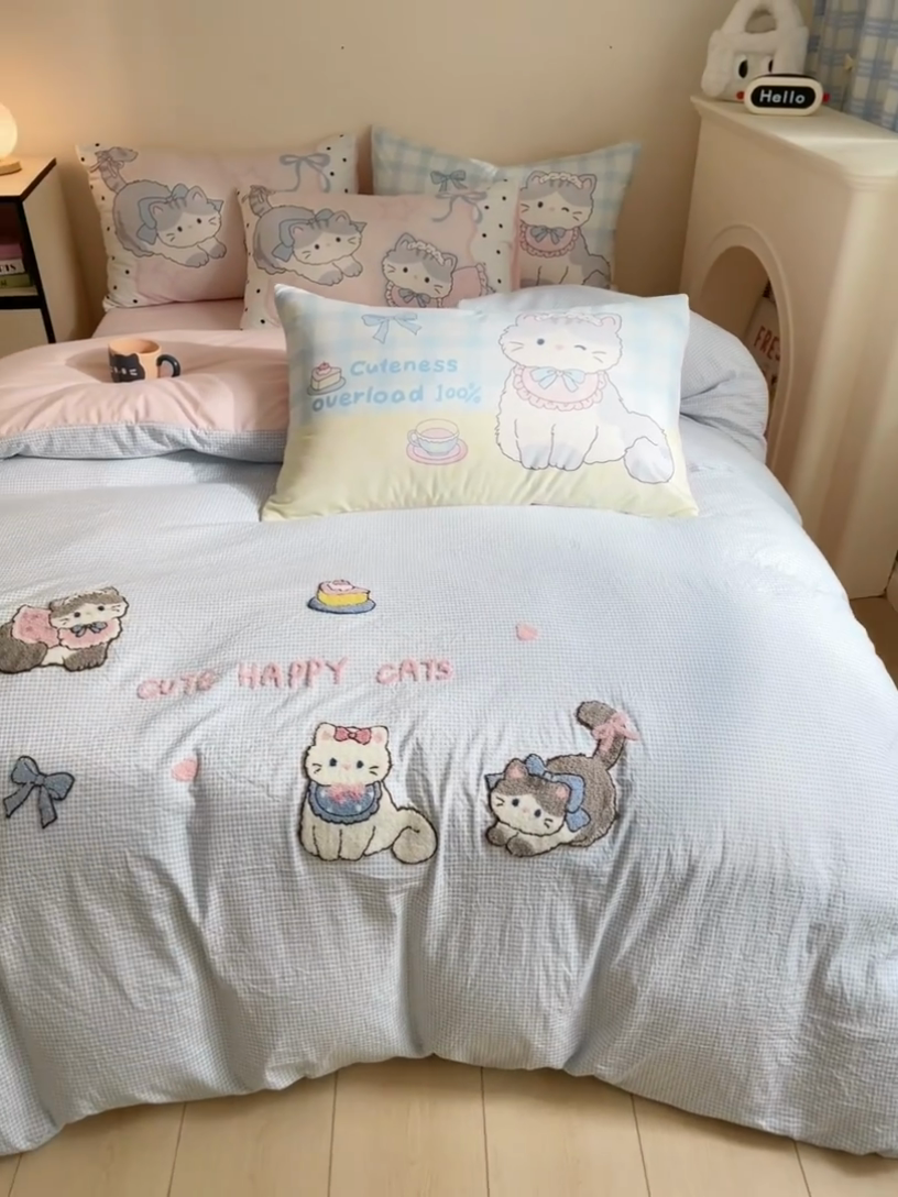 91家纺网 家纺一手货源 找家纺 沐慕 2025新款大版印加绣款四件套 猫咪日记