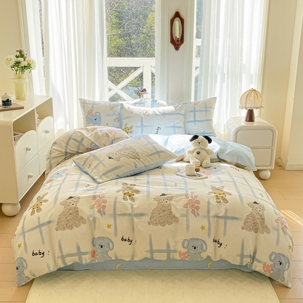 91家纺网 家纺一手货源 找家纺 宜家坊 2025早春新品全棉纯棉喷气13070小清新印花纯棉四件套-风格二 玩偶派对