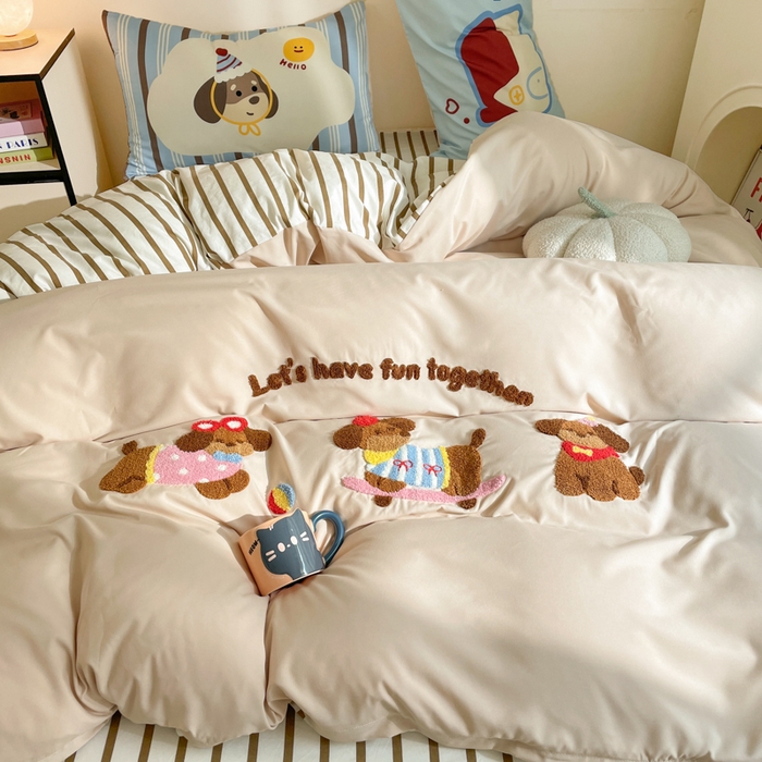 91家纺网 家纺一手货源 找家纺 沐慕 2025新款大版印加绣款四件套 腊肠狗