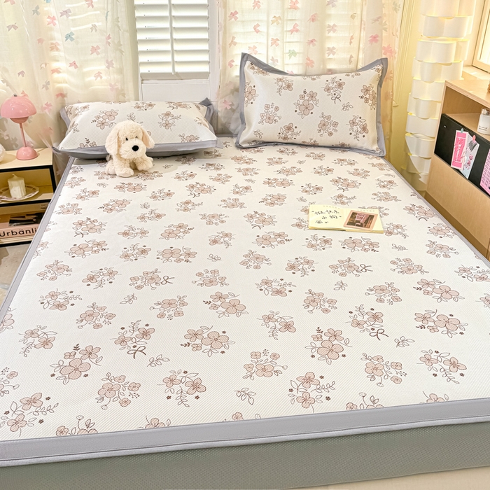 91家纺网 家纺一手货源 找家纺 2025新款小清新数码印花床笠款冰藤席 床笠繁花似锦