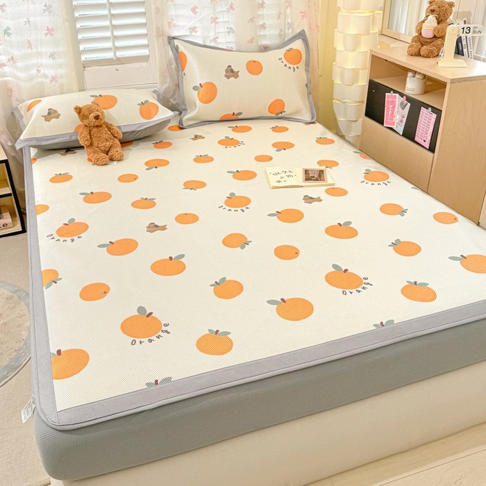 91家纺网 家纺一手货源 找家纺 2025新款小清新数码印花床笠款冰藤席 床笠橘柚