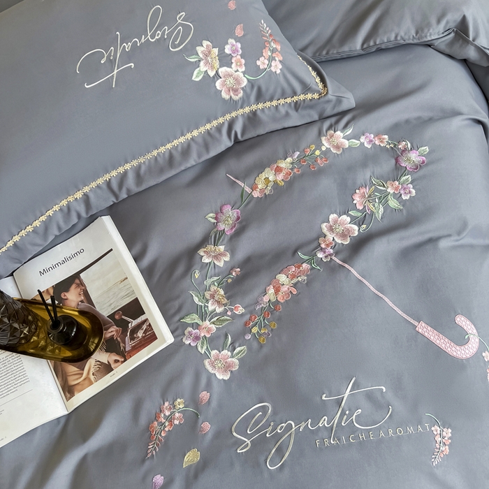 91家纺网 家纺一手货源 找家纺 梵克保罗 2025新款直播热卖长绒棉刺绣花边四件套-莉薇系列 莉薇-高级灰