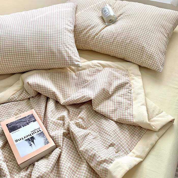 91家纺网 家纺一手货源 找家纺 水洗的故事 2025新款全棉色织水洗棉夏被&四件套 奶黄格