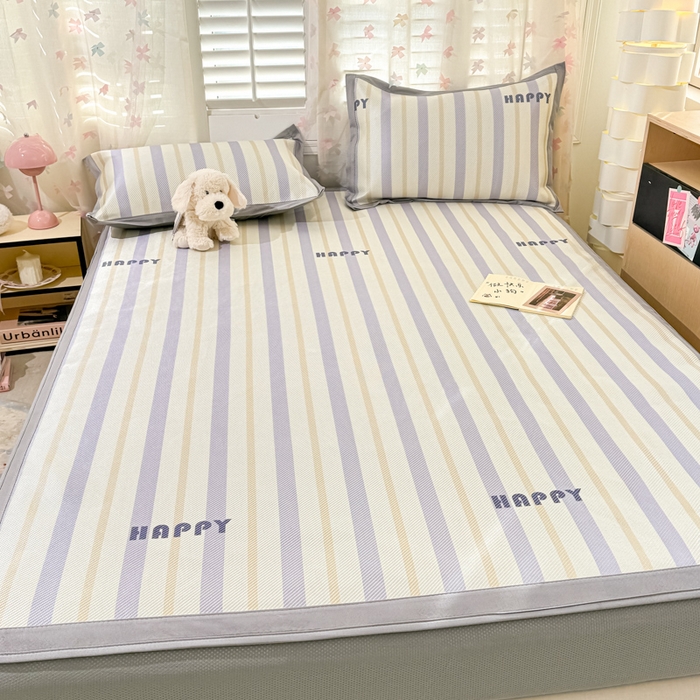 91家纺网 家纺一手货源 找家纺 2025新款小清新数码印花床笠款冰藤席 床笠放肆旋律