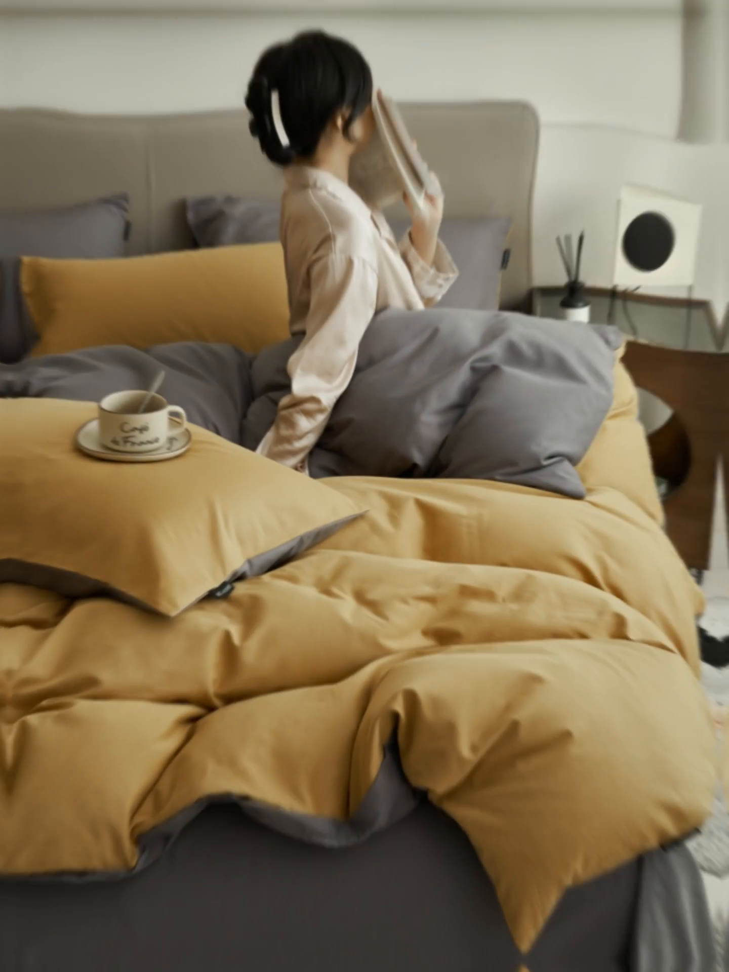 91家纺网 家纺一手货源 找家纺 2025新款全棉13372水洗棉双拼四件套（影棚亮光） 暗木幽香+宝藏灰