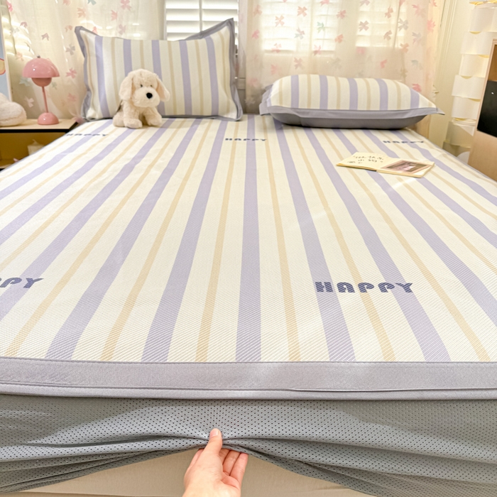 91家纺网 家纺一手货源 找家纺 2025新款小清新数码印花床笠款冰藤席 床笠放肆旋律