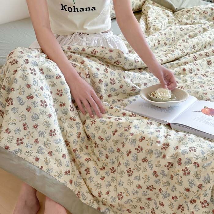 91家纺网 家纺一手货源 找家纺 大彩家居 2025新款全棉有氧水洗纱布夏被夏凉被 小碎花