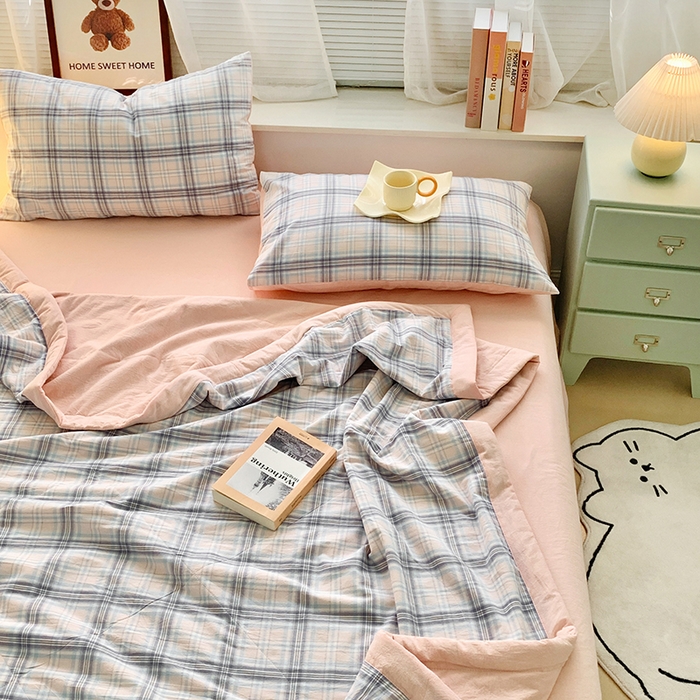 91家纺网 家纺一手货源 找家纺 水洗的故事 2025新款全棉色织水洗棉棉花夏被被子被芯 晚星粉格