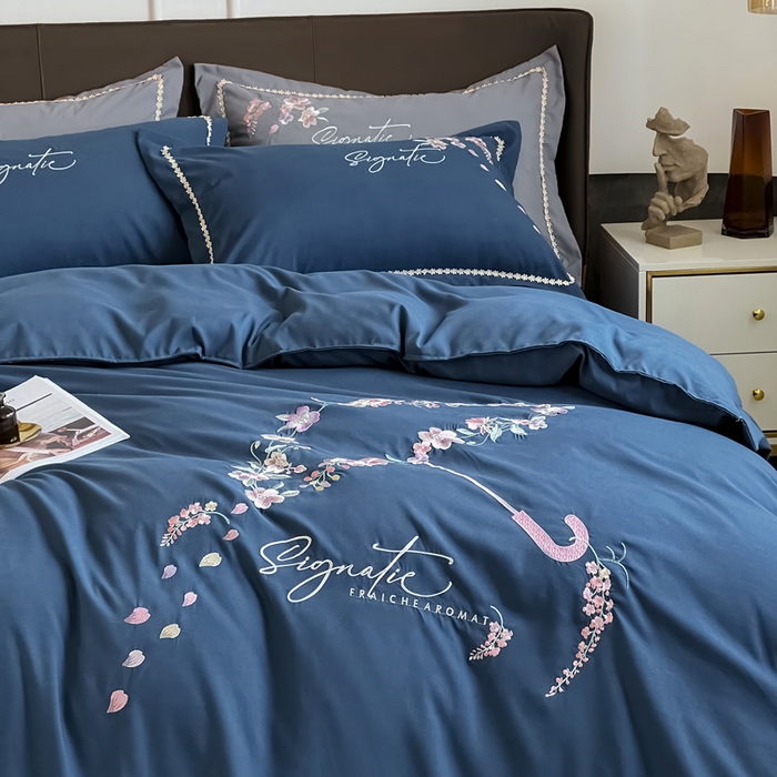 91家纺网 家纺一手货源 找家纺 梵克保罗 2025新款直播热卖长绒棉刺绣花边四件套-莉薇系列 莉薇-钻石蓝