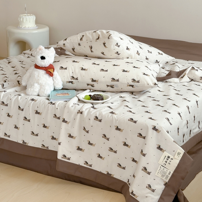 91家纺网 家纺一手货源 找家纺 大彩家居 2025新款全棉有氧水洗纱布夏被夏凉被 腊肠狗