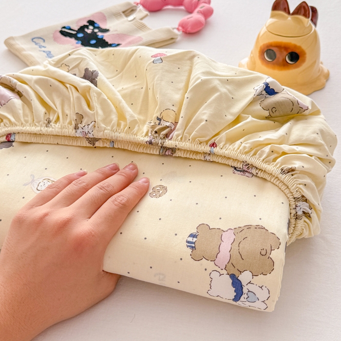 91家纺网 家纺一手货源 找家纺 吉象家纺 2025新款高支密全棉印花单品系列-单床笠 小熊日记