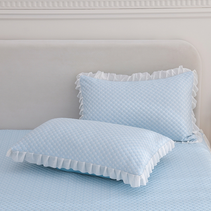 91家纺网 家纺一手货源 找家纺 赛丽雅 2025爆款A类凉感豆豆凉席三件套床裙款冰丝软席子床笠款凉席 水蓝