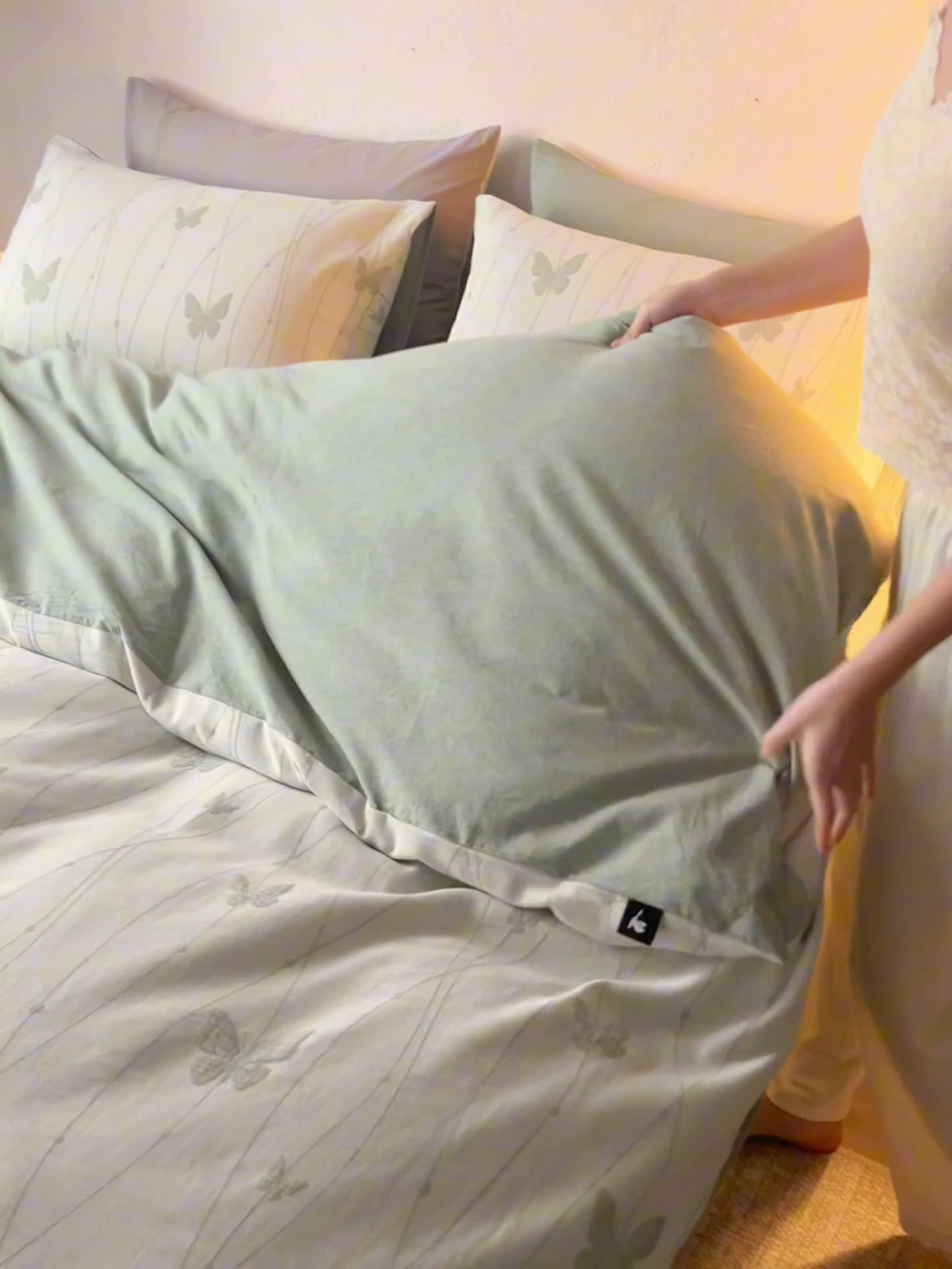 91家纺网 家纺一手货源 找家纺 （总）安莱生活 2025新款60s双层纱色织大提花蝶舞翩翩四件套系列