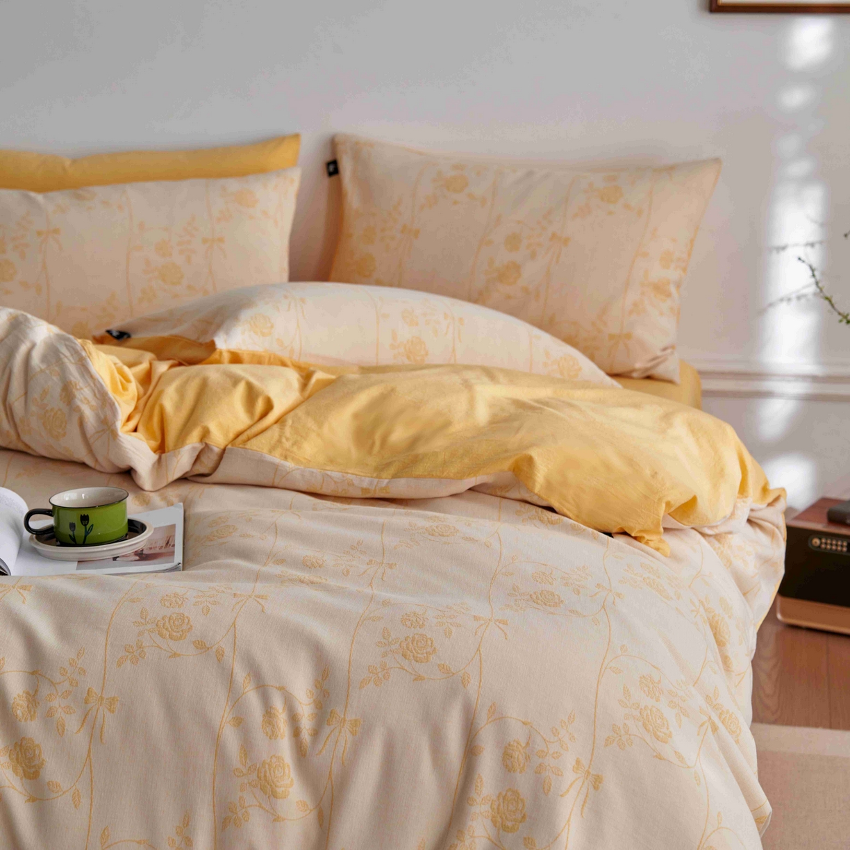 91家纺网 家纺一手货源 找家纺 安莱生活 2025新款60s双层纱色织大提花枝上玫瑰四件套系列 枝上玫瑰-嫩黄