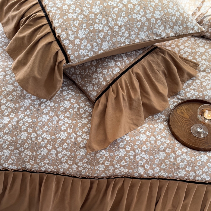 91家纺网 家纺一手货源 找家纺 沐慕 2025新款法式针织双层纱印花系列四件套 椿山集 咖