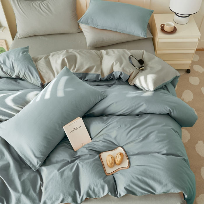 91家纺网 家纺一手货源 找家纺 2025新款全棉13372水洗棉双拼四件套（自然光） 安然蓝+毛毯灰