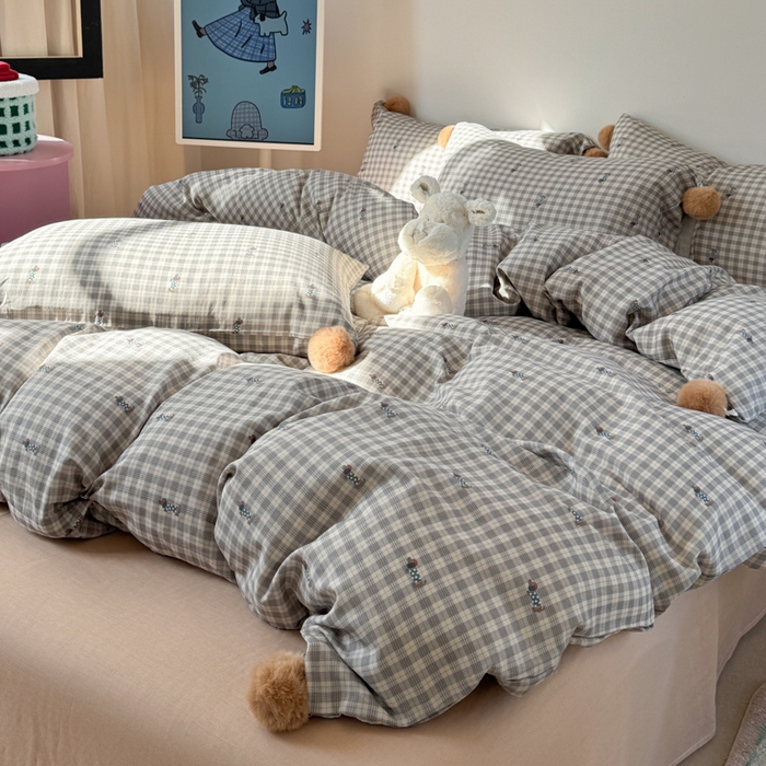 91家纺网 家纺一手货源 找家纺 金爱家 2025新款亲肤舒适纯棉双层纱四件套 双层纱-美拉德腊肠狗